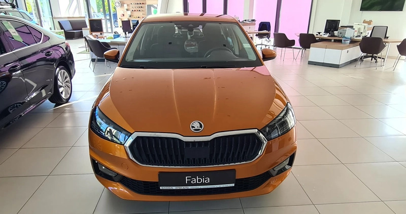 Skoda Fabia cena 89900 przebieg: 9, rok produkcji 2024 z Zabłudów małe 79